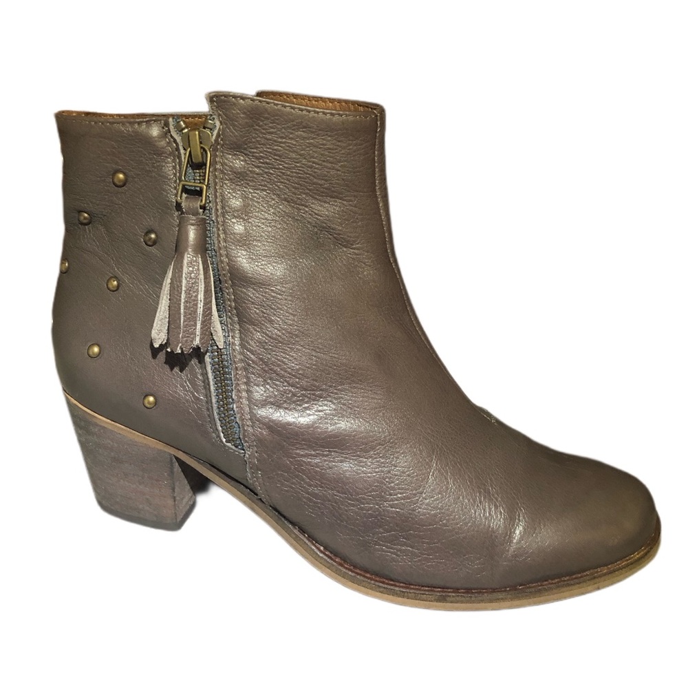 Eric Michael Womens Taupe Leather Ankle Boots Size 11 (41)